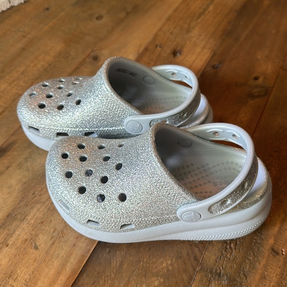 Kids Crocs Silver Glitter Sz 11 - Picture 4 of 4